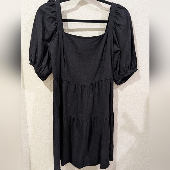 House of Harlow 1960 Dresses & Skirts - House Of Harlow Cotton Tiered Black Puff Sleeve Dress